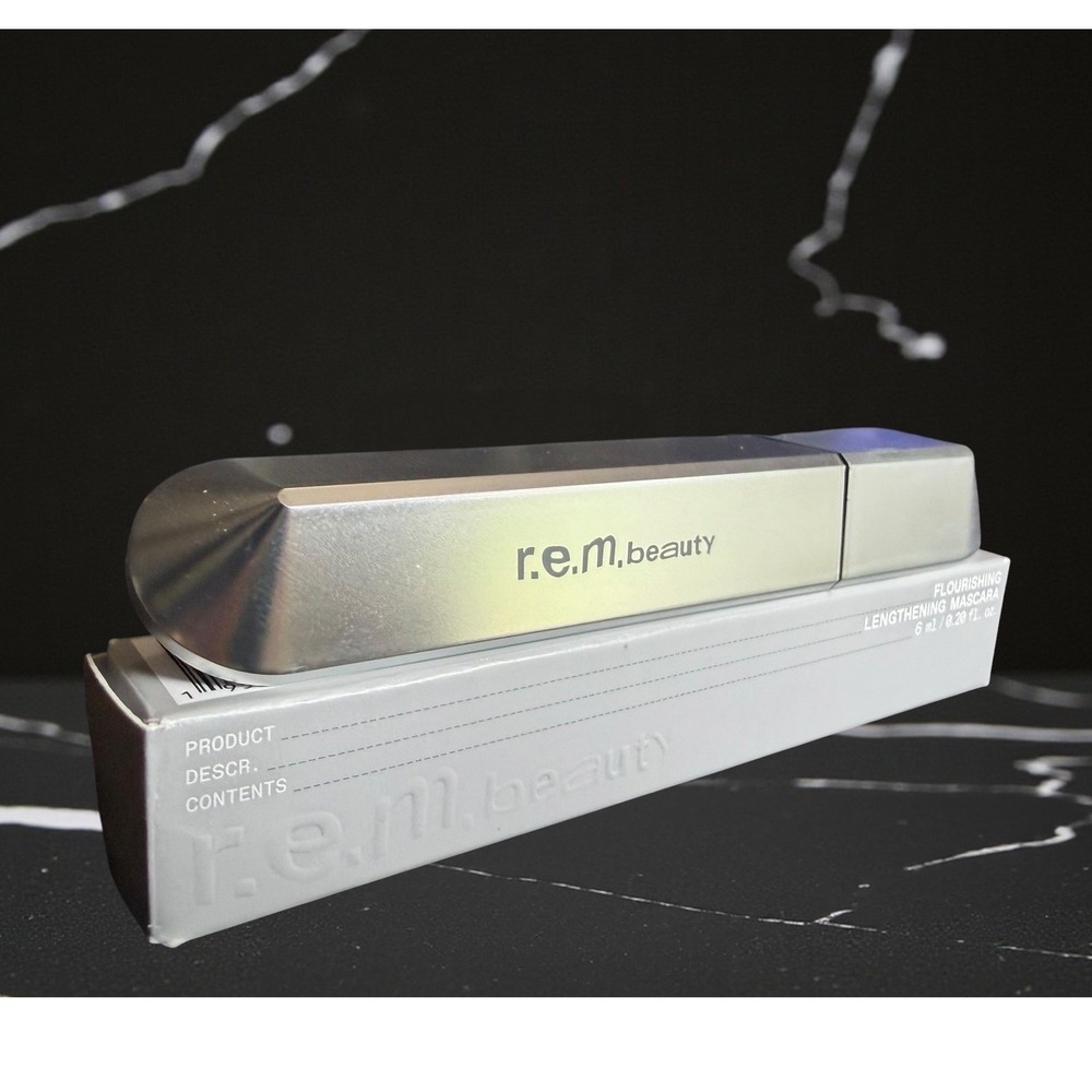 r.e.m beauty - Flourishing Lengthening Mascara - Midnight Black *NIB*